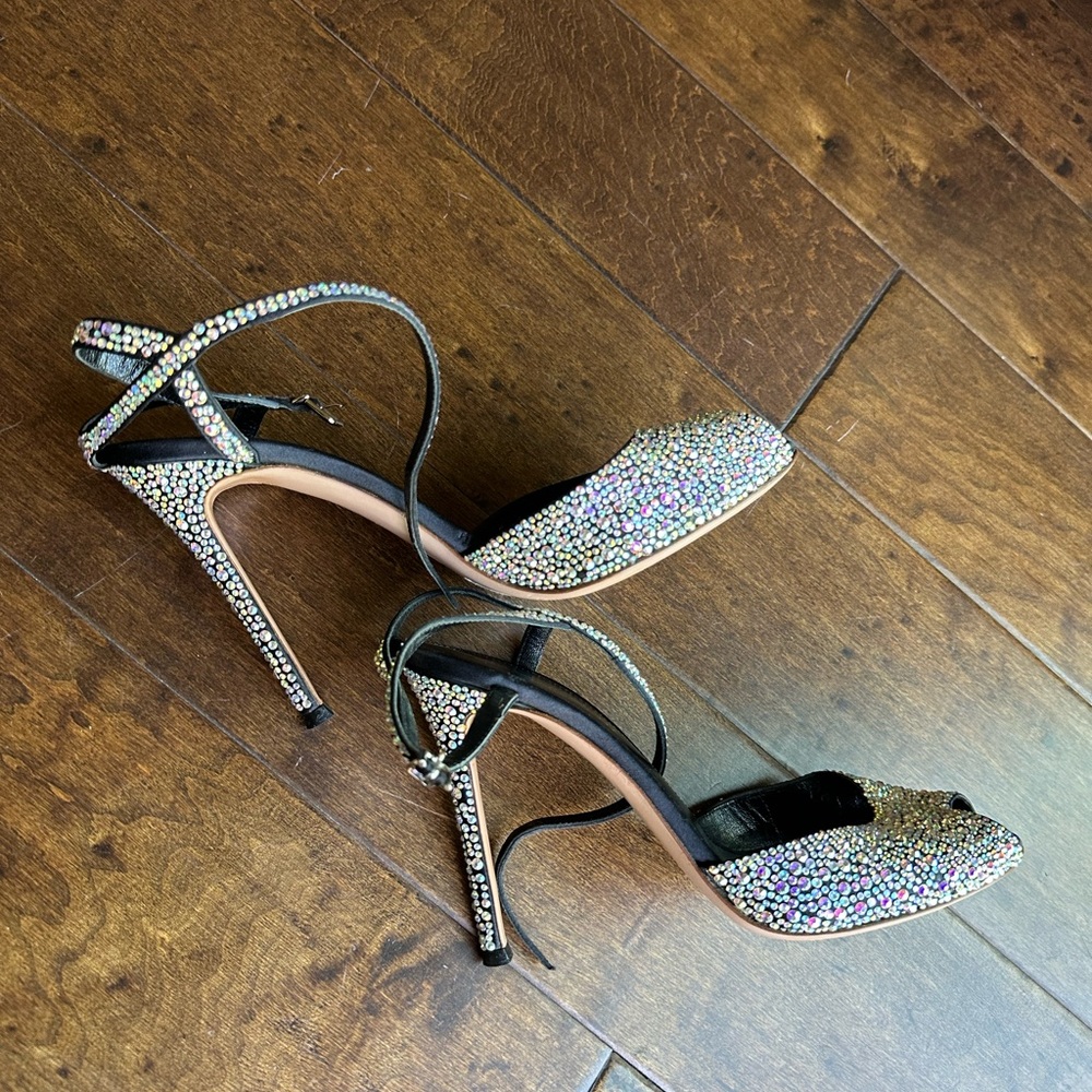 Gianvito Rossi Diamond Heels View 2